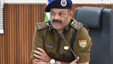 उत्तराखंड: पुलिस महानिरीक्षक ने की अपराध और कानून व्यवस्था की समीक्षा बैठक उत्तराखंड: पुलिस महानिरीक्षक ने की अपराध और कानून व्यवस्था की समीक्षा बैठक