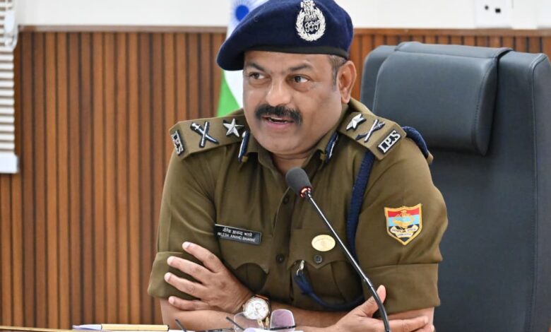 उत्तराखंड: पुलिस महानिरीक्षक ने की अपराध और कानून व्यवस्था की समीक्षा बैठक उत्तराखंड: पुलिस महानिरीक्षक ने की अपराध और कानून व्यवस्था की समीक्षा बैठक