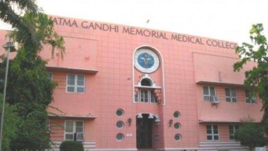 पीजी स्टूडेंट ने लगाया गंभीर आरोप: प्रताड़ना से 22 किलो वजन घटा, OT से बेदखल करने की धमकी पीजी स्टूडेंट ने लगाया गंभीर आरोप: प्रताड़ना से 22 किलो वजन घटा, OT से बेदखल करने की धमकी