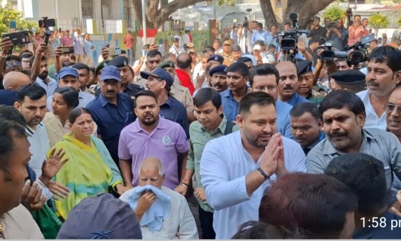 तेजस्वी यादव ने राघोपुर से भरा नामांकन तेजस्वी यादव ने राघोपुर से भरा नामांकन