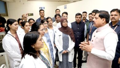 मुख्यमंत्री डॉ. यादव ने हमीदिया हॉस्पिटल में बच्चों और नागरिकों के स्वास्थ्य का हाल-चाल जाना मुख्यमंत्री डॉ. यादव ने हमीदिया हॉस्पिटल में बच्चों और नागरिकों के स्वास्थ्य का हाल-चाल जाना