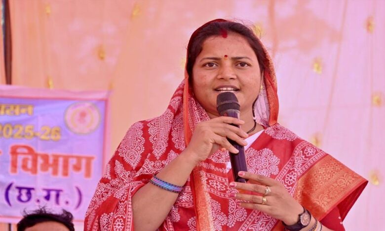 रायपुर : मंत्री श्रीमती लक्ष्मी राजवाड़े ने बैजनाथपुर जलाशय जीर्णोद्धार कार्य का किया भूमिपूजन रायपुर : मंत्री श्रीमती लक्ष्मी राजवाड़े ने बैजनाथपुर जलाशय जीर्णोद्धार कार्य का किया भूमिपूजन