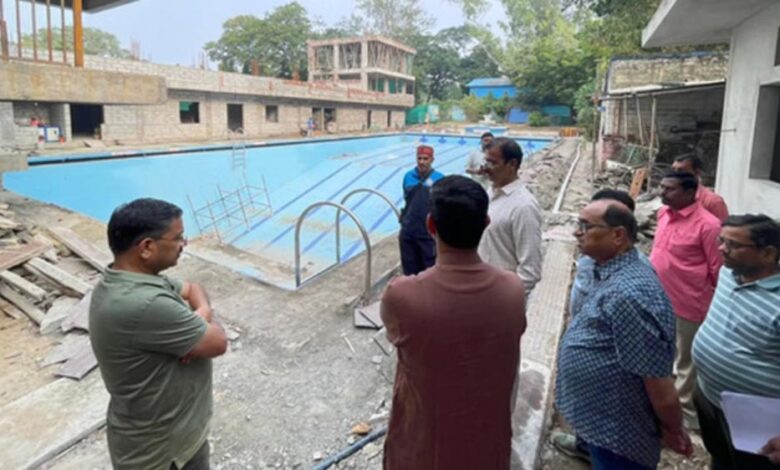 नेहरू पार्क स्विमिंग पूल का जीर्णोद्धार छह महीने से लेट, 4 करोड़ का प्रोजेक्ट अक्टूबर तक अधूरा नेहरू पार्क स्विमिंग पूल का जीर्णोद्धार छह महीने से लेट, 4 करोड़ का प्रोजेक्ट अक्टूबर तक अधूरा
