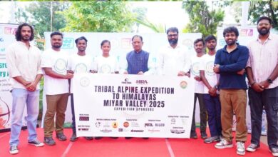 रायपुर : जशपुर के युवाओं ने छुआ हिमालय की ऊंचाइयों को: 5350 मीटर की ऊंचाई पर ट्रैकिंग, रॉक क्लाइंबिंग और आइस क्लाइंबिंग का अद्भुत अनुभव मुख्यमंत्री  विष्णुदेव साय रायपुर : जशपुर के युवाओं ने छुआ हिमालय की ऊंचाइयों को: 5350 मीटर की ऊंचाई पर ट्रैकिंग, रॉक क्लाइंबिंग और आइस क्लाइंबिंग का अद्भुत अनुभव मुख्यमंत्री  विष्णुदेव साय