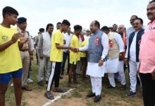 रायपुर : उप मुख्यमंत्री  अरुण साव ने विकासखंड स्तरीय बस्तर ओलंपिक का किया शुभारंभ