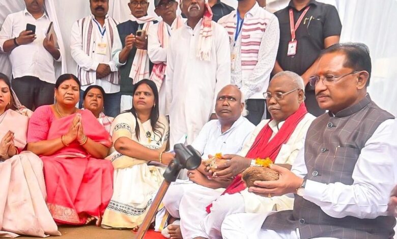 रायपुर : बाबा कार्तिक उरांव ने जनजातीय समाज के उत्थान हेतु अपना जीवन किया समर्पित – मुख्यमंत्री  विष्णु देव साय