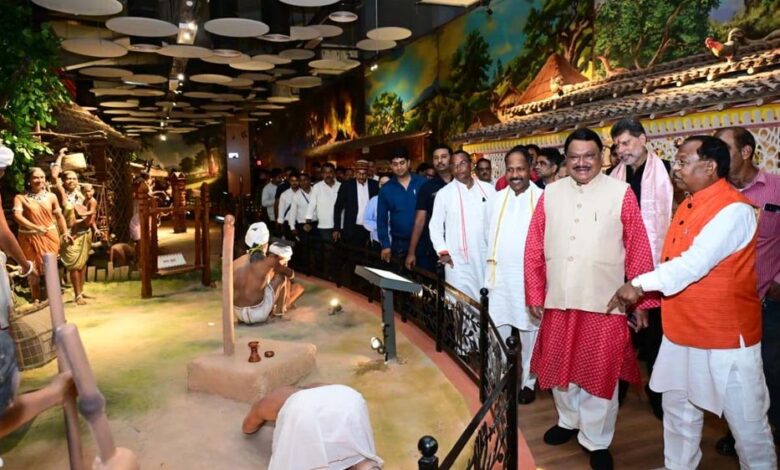 रायपुर : केन्द्रीय मंत्री  ओराम ने जनजातीय संग्रहालय के लोकार्पण की तैयारियों का लिया जायजा रायपुर : केन्द्रीय मंत्री  ओराम ने जनजातीय संग्रहालय के लोकार्पण की तैयारियों का लिया जायजा