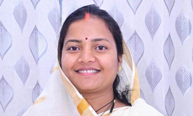 रायपुर : मंत्री मती लक्ष्मी राजवाड़े की पहल,शिवनंदनपुर में 4 करोड़ के विकास कार्यों को मंजूरी रायपुर : मंत्री मती लक्ष्मी राजवाड़े की पहल,शिवनंदनपुर में 4 करोड़ के विकास कार्यों को मंजूरी