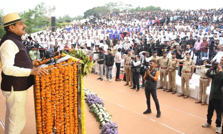 भोपाल में ‘रन फॉर यूनिटी’, 2000 युवाओं ने भाग लिया; सीएम ने सरदार पटेल की एकता पर जोर दिया भोपाल में ‘रन फॉर यूनिटी’, 2000 युवाओं ने भाग लिया; सीएम ने सरदार पटेल की एकता पर जोर दिया