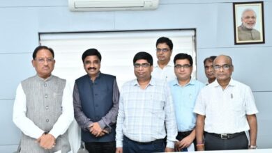 मुख्यमंत्री से मिला छत्तीसगढ़ कर्मचारी-अधिकारी फेडरेशन और जनसंपर्क अधिकारी संघ का संयुक्त प्रतिनिधिमंडल मुख्यमंत्री से मिला छत्तीसगढ़ कर्मचारी-अधिकारी फेडरेशन और जनसंपर्क अधिकारी संघ का संयुक्त प्रतिनिधिमंडल