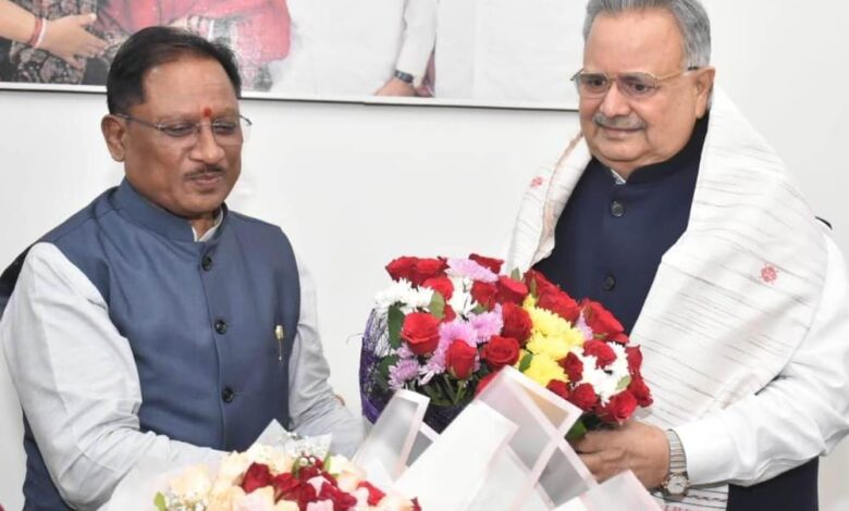 डॉ. रमन सिंह के जन्मदिन पर मुख्यमंत्री विष्णु देव साय ने दी शुभकामनाएँ डॉ. रमन सिंह के जन्मदिन पर मुख्यमंत्री विष्णु देव साय ने दी शुभकामनाएँ
