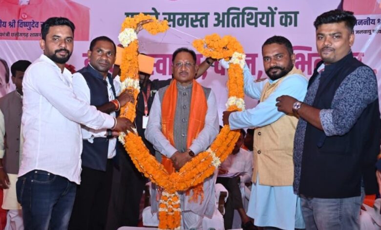 मुख्यमंत्री विष्णुदेव साय सर्व पिछड़ा वर्ग समाज के स्थापना दिवस में हुए शामिल मुख्यमंत्री विष्णुदेव साय सर्व पिछड़ा वर्ग समाज के स्थापना दिवस में हुए शामिल