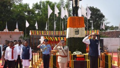 शहीद जवानों का बलिदान हमें कर्तव्य, अनुशासन और समर्पण की सतत प्रेरणा देता रहेगा – राज्यपाल  रमेन डेका शहीद जवानों का बलिदान हमें कर्तव्य, अनुशासन और समर्पण की सतत प्रेरणा देता रहेगा – राज्यपाल  रमेन डेका
