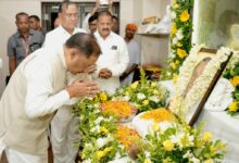 मुख्यमंत्री  विष्णु देव साय ने पूर्व विधानसभा उपाध्यक्ष स्वर्गीय बनवारी लाल अग्रवाल को दी श्रद्धांजलि