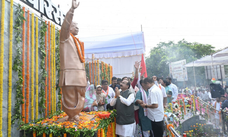 जल्दी ही वृहद स्तर पर शुरू होगा सड़कों के पुनर्निर्माण का काम – उप मुख्यमंत्री अरुण साव….. जल्दी ही वृहद स्तर पर शुरू होगा सड़कों के पुनर्निर्माण का काम – उप मुख्यमंत्री अरुण साव…..