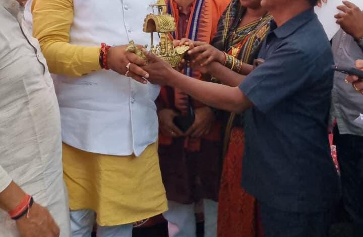 शिल्पकारों की प्रतिभा ग्रामीण अर्थव्यवस्था की सशक्त पहचान है” — मंत्री गजेन्द्र यादव…. शिल्पकारों की प्रतिभा ग्रामीण अर्थव्यवस्था की सशक्त पहचान है” — मंत्री गजेन्द्र यादव….