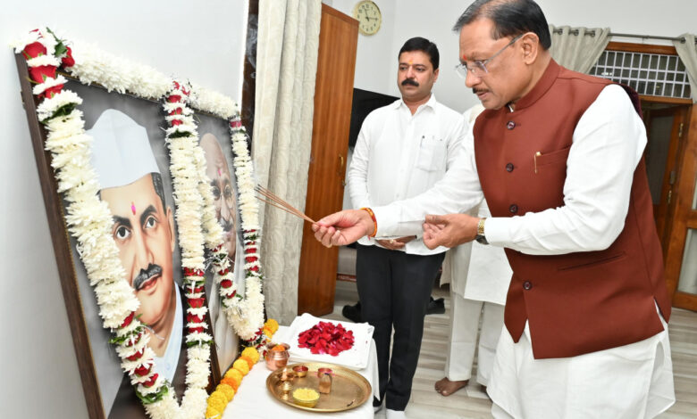 मुख्यमंत्री विष्णुदेव साय ने राष्ट्रपिता महात्मा गांधी और पूर्व प्रधानमंत्री लाल बहादुर शास्त्री को उनकी जयंती पर किया नमन….