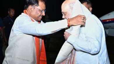 केंद्रीय गृह मंत्री अमित शाह का मुख्यमंत्री विष्णुदेव साय ने स्वामी विवेकानंद विमानतल पर किया आत्मीय स्वागत…. केंद्रीय गृह मंत्री अमित शाह का मुख्यमंत्री विष्णुदेव साय ने स्वामी विवेकानंद विमानतल पर किया आत्मीय स्वागत….