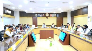 मुख्यमंत्री विष्णु देव साय की अध्यक्षता में आज यहां मंत्रालय महानदी भवन में आयोजित कैबिनेट की बैठक में राज्य के किसानों से खरीफ विपणन वर्ष 2025-26 में समर्थन मूल्य पर धान खरीदी के संबंध में महत्वपूर्ण निर्णय लिया गया।