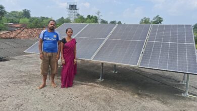 घर में रौशनी के साथ आमदनी का भी लाभ मिला, सौर ऊर्जा से आत्मनिर्भर बनीं गंगोत्री – बिजली बिल हुआ शून्य….. घर में रौशनी के साथ आमदनी का भी लाभ मिला, सौर ऊर्जा से आत्मनिर्भर बनीं गंगोत्री – बिजली बिल हुआ शून्य…..