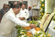 मुख्यमंत्री विष्णु देव साय ने पूर्व विधानसभा उपाध्यक्ष स्वर्गीय बनवारी लाल अग्रवाल को दी श्रद्धांजलि….
