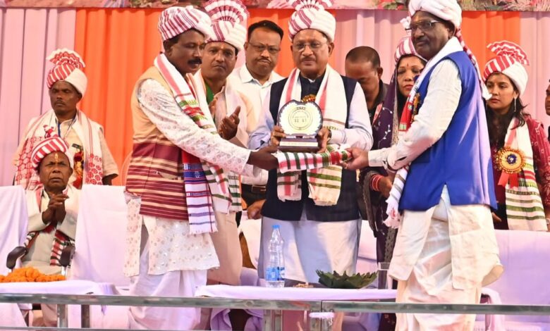 करमा महोत्सव हमारी प्राचीन और गौरवशाली परंपरा का प्रतीक: मुख्यमंत्री विष्णुदेव साय…. करमा महोत्सव हमारी प्राचीन और गौरवशाली परंपरा का प्रतीक: मुख्यमंत्री विष्णुदेव साय….