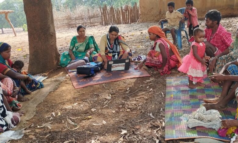 बैंक सखी बालेश्वरी गांव-गांव में पहुंचा रहीं हैं बैंकिंग सुविधाएं: 11 करोड़ रुपए का कर चुकी हैं ट्रांजेक्शन…. बैंक सखी बालेश्वरी गांव-गांव में पहुंचा रहीं हैं बैंकिंग सुविधाएं: 11 करोड़ रुपए का कर चुकी हैं ट्रांजेक्शन….