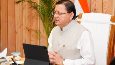 हल्द्वानी में खेल विश्वविद्यालय और लोहाघाट में महिला स्पोट्र्स कॉलेज की कार्यवाही में तेजी लाई जाए।