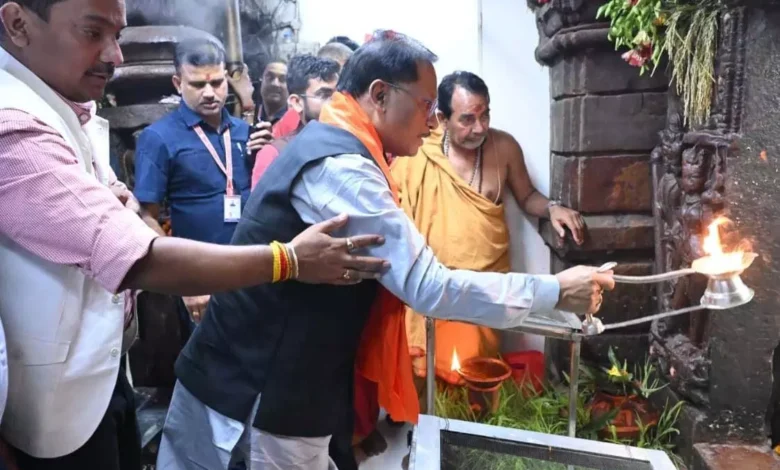 मुख्यमंत्री विष्णु देव साय ने रतनपुर महामाया मंदिर में नवरात्रि पर की पूजा अर्चना……