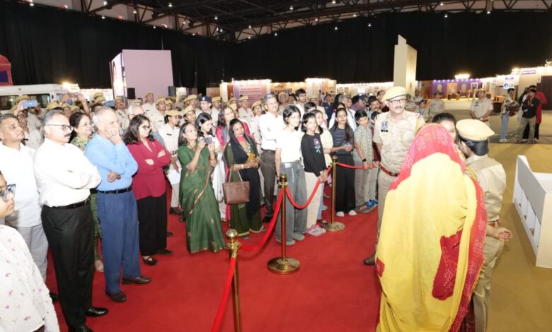 जयपुर में ‘नव विधान’ प्रदर्शनी ने जीता लोगों का दिल, कानून और तकनीक का अद्भुत संगम, 21 को प्रदर्शनी का अंतिम दिन जयपुर में ‘नव विधान’ प्रदर्शनी ने जीता लोगों का दिल, कानून और तकनीक का अद्भुत संगम, 21 को प्रदर्शनी का अंतिम दिन