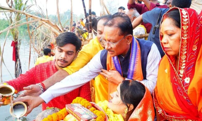 मुख्यमंत्री विष्णुदेव साय ने कुनकुरी छठ घाट में सूर्य को दिया अर्घ्य: प्रदेश के सुख, समृद्धि और खुशहाली की कामना की… मुख्यमंत्री विष्णुदेव साय ने कुनकुरी छठ घाट में सूर्य को दिया अर्घ्य: प्रदेश के सुख, समृद्धि और खुशहाली की कामना की…