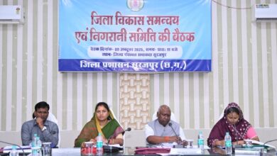 जनसेवा ही हमारा संकल्प – मंत्री श्रीमती लक्ष्मी राजवाड़े ने जनदर्शन में सुनी जनता की समस्याएँ, त्वरित निराकरण के दिए निर्देश….. जनसेवा ही हमारा संकल्प – मंत्री श्रीमती लक्ष्मी राजवाड़े ने जनदर्शन में सुनी जनता की समस्याएँ, त्वरित निराकरण के दिए निर्देश…..