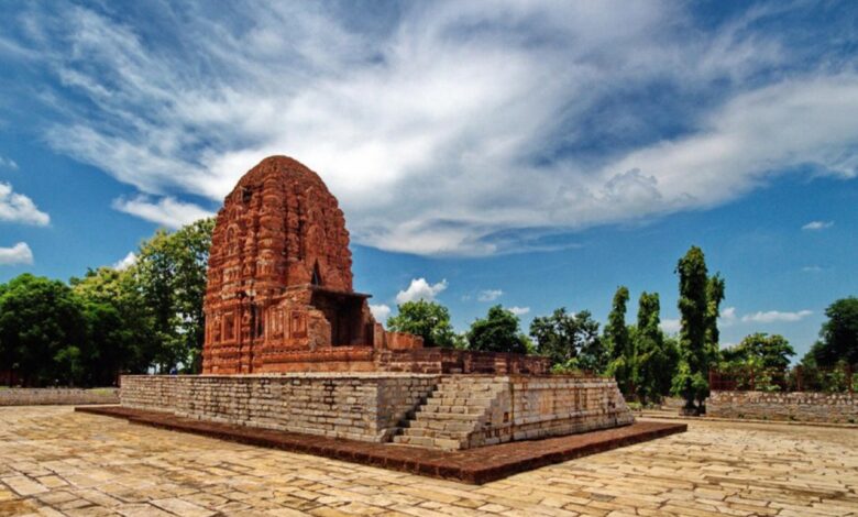 सिरपुर : संस्कृति, इतिहास और अध्यात्म का संगम जहां इतिहास बोलता है, संस्कृति मुस्कुराती है और अध्यात्म सांस लेता है…. सिरपुर : संस्कृति, इतिहास और अध्यात्म का संगम जहां इतिहास बोलता है, संस्कृति मुस्कुराती है और अध्यात्म सांस लेता है….