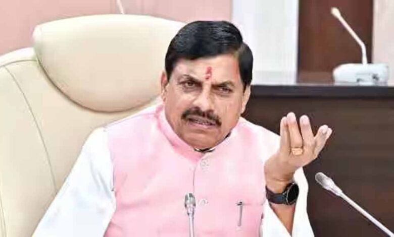 मुख्यमंत्री डॉ. यादव के नेतृत्व और संकल्प शक्ति से प्रदेश लिख रहा है निवेश की नई इबारत मुख्यमंत्री डॉ. यादव के नेतृत्व और संकल्प शक्ति से प्रदेश लिख रहा है निवेश की नई इबारत