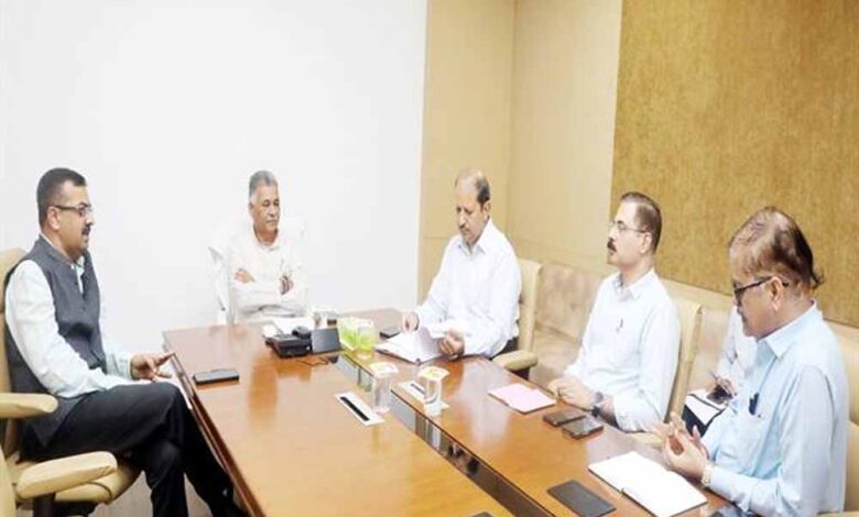 फॉलन आउट अतिथि विद्वानों को हर माह दो बार मिले स्थान चयन का अवसर : उच्च शिक्षा मंत्री परमार फॉलन आउट अतिथि विद्वानों को हर माह दो बार मिले स्थान चयन का अवसर : उच्च शिक्षा मंत्री परमार