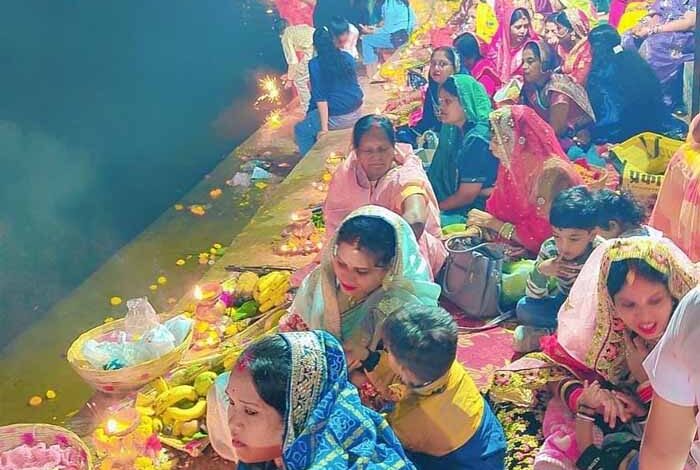 रायपुर का अमातालाब जहां छठ महापर्व की होती है भव्य पूजा रायपुर का अमातालाब जहां छठ महापर्व की होती है भव्य पूजा