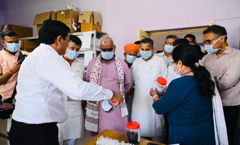 जोधपुर प्रभारी मंत्री मदन दिलावर ने किया क्षेत्रीय फोरेंसिक विज्ञान प्रयोगशाला का निरीक्षण जोधपुर प्रभारी मंत्री मदन दिलावर ने किया क्षेत्रीय फोरेंसिक विज्ञान प्रयोगशाला का निरीक्षण