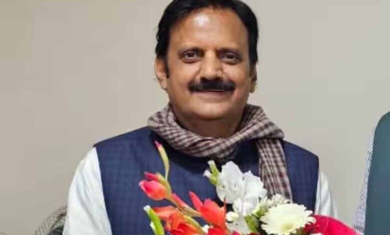 उप मुख्यमंत्री शुक्ल करेंगे एक फॉरेस्ट ऑफिसर की डायरी का विमोचन उप मुख्यमंत्री शुक्ल करेंगे एक फॉरेस्ट ऑफिसर की डायरी का विमोचन