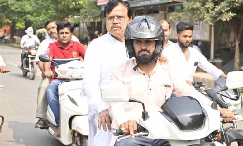 सीवर सफाई और कचरा संग्रहण के कार्य में लापरवाही न बरतें – ऊर्जा मंत्री तोमर सीवर सफाई और कचरा संग्रहण के कार्य में लापरवाही न बरतें – ऊर्जा मंत्री तोमर