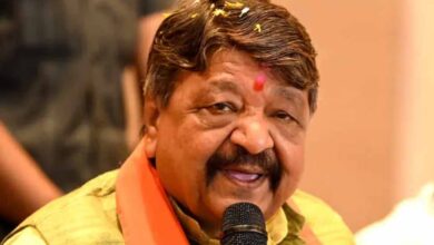 पथ विक्रेताओं को आर्थिक रूप से सशक्त बनाने वितरित किए जायेंगे ऋण : मंत्री विजयवर्गीय पथ विक्रेताओं को आर्थिक रूप से सशक्त बनाने वितरित किए जायेंगे ऋण : मंत्री विजयवर्गीय