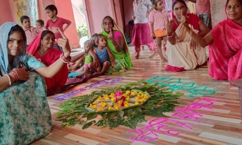 वैशाली जिला प्रशासन द्वारा चलाया जा रहा है मतदाता जागरूकता अभियान वैशाली जिला प्रशासन द्वारा चलाया जा रहा है मतदाता जागरूकता अभियान