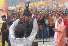 सीएम योगी लखनऊ के लक्ष्मण मेला घाट पहुंचे