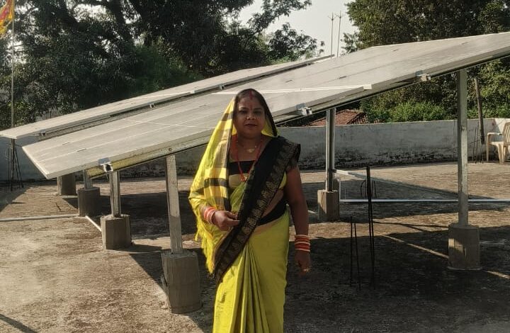 सोलर पैनल से चन्दा को मिल रही मुफ्त बिजली: सरकारी अनुदान से योजना का लाभ लेना हुआ आसान… सोलर पैनल से चन्दा को मिल रही मुफ्त बिजली: सरकारी अनुदान से योजना का लाभ लेना हुआ आसान…