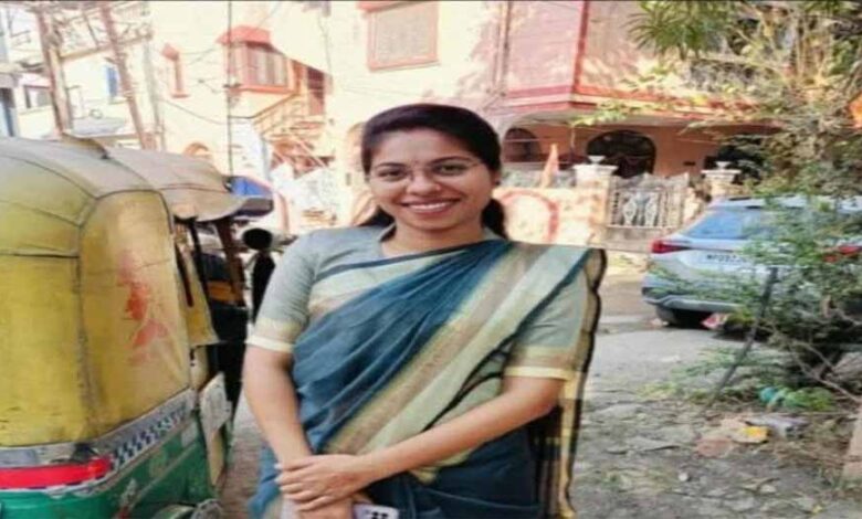 किसान की बेटी बनी DSP: हरवार की पूजा जाट ने MPPSC में लहराया परचम किसान की बेटी बनी DSP: हरवार की पूजा जाट ने MPPSC में लहराया परचम