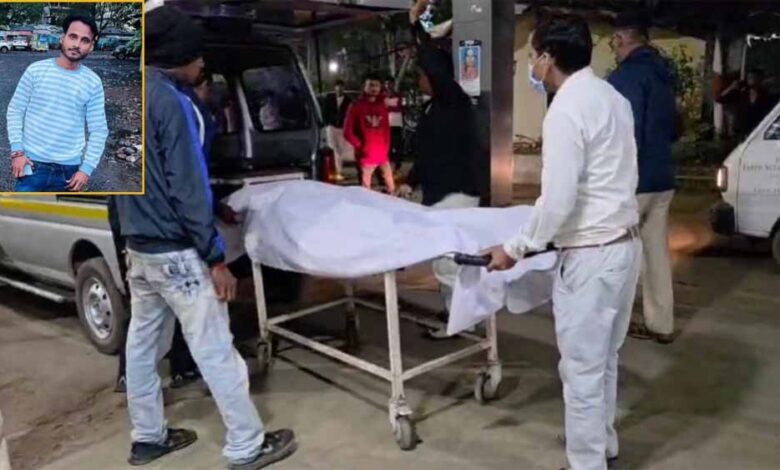 10 दिनों में 5 हत्याएँ: घर से बुलाकर युवक की चाकू से हत्या, एसएसपी ने थाना प्रभारी को किया लाइन अटैच 10 दिनों में 5 हत्याएँ: घर से बुलाकर युवक की चाकू से हत्या, एसएसपी ने थाना प्रभारी को किया लाइन अटैच