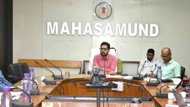 कलेक्टर के निर्देश पर समर्थन मूल्य पर धान खरीदी के पूर्व प्रशासन हुआ सख्त कलेक्टर के निर्देश पर समर्थन मूल्य पर धान खरीदी के पूर्व प्रशासन हुआ सख्त