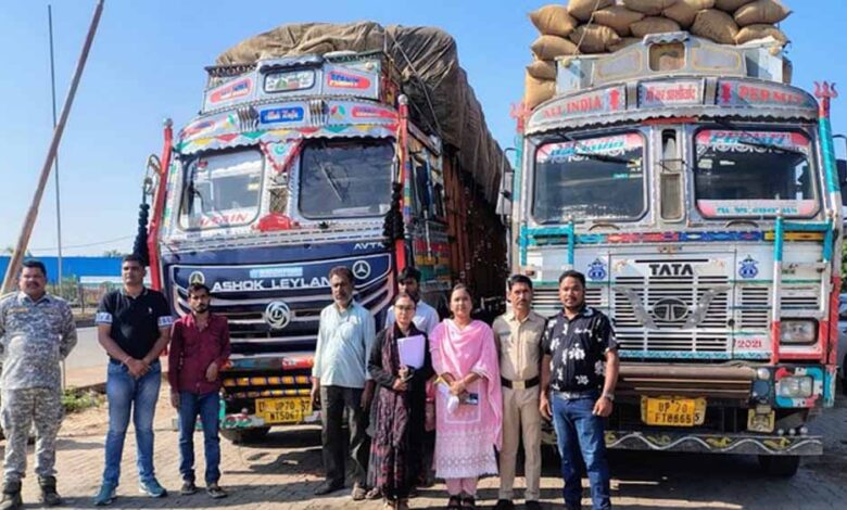 चिल्फी में दो ट्रकों से 647 क्विंटल अवैध धान जब्त, सीमावर्ती इलाकों में सख्त निगरानी चिल्फी में दो ट्रकों से 647 क्विंटल अवैध धान जब्त, सीमावर्ती इलाकों में सख्त निगरानी