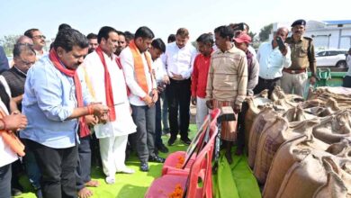 उपमुख्यमंत्री विजय शर्मा ने महराजपुर से धान खरीदी का किया शुभारंभ