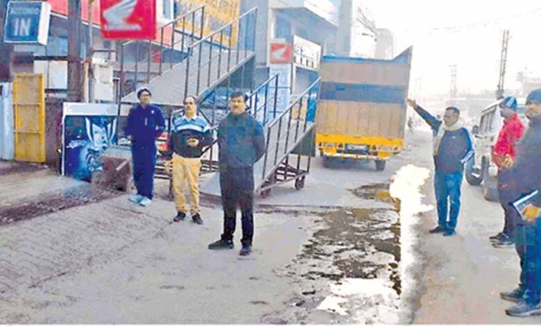 रायगढ़ में CCTV से निगरानी: स्वच्छता उल्लंघन पर जुर्माना भी लागू रायगढ़ में CCTV से निगरानी: स्वच्छता उल्लंघन पर जुर्माना भी लागू