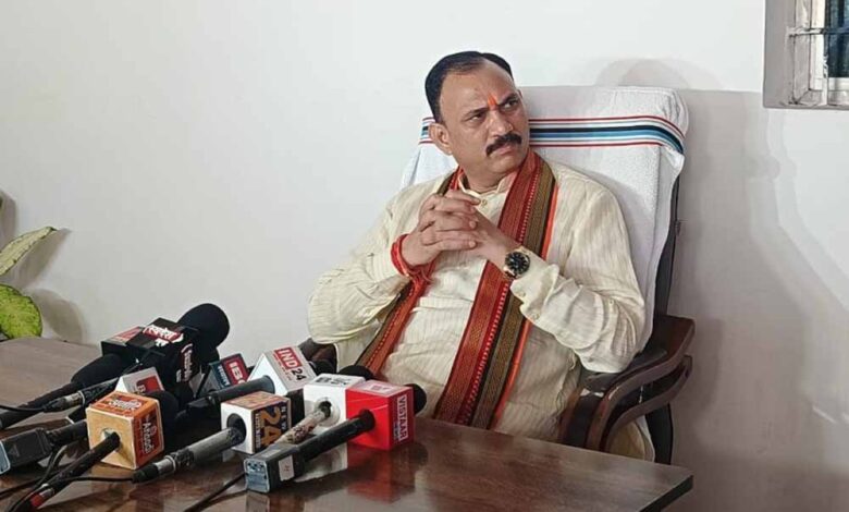 अमानक दवाइयों पर सख्त रुख: स्वास्थ्य मंत्री बोले – लापरवाही करने वालों पर होगी कार्रवाई